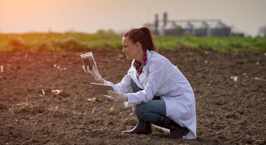 Advancing-Sustainable-Growth--The-Role-of-Agriculture-Data-Analytics-in-Regenerative-Agriculture_Inside_02
